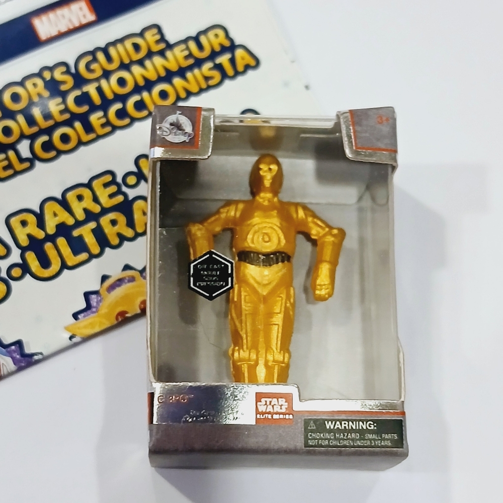 Zuru Mini Brands Disney Store Edition Series 1 Star Wars Droid C-P3O - Picture 2 of 4